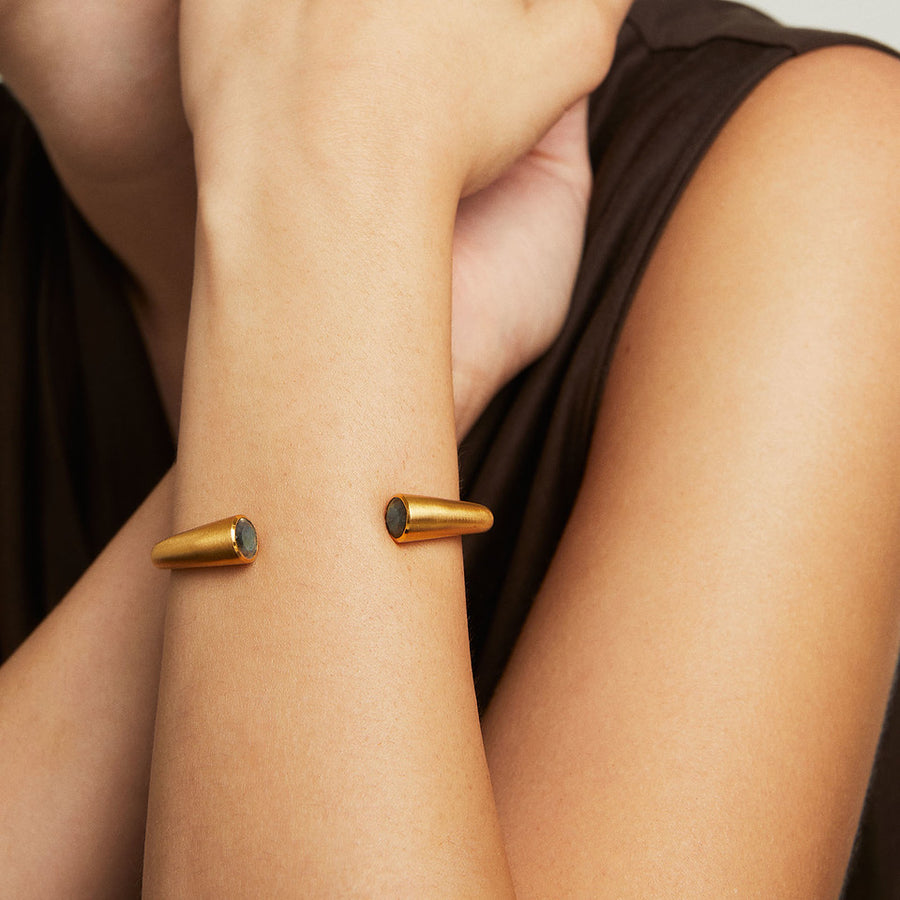 Signature Hinge Twin Cuff