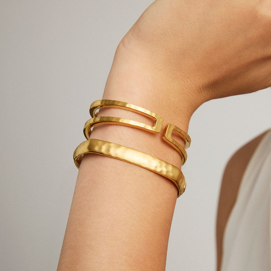 Mara Hinged Cuff