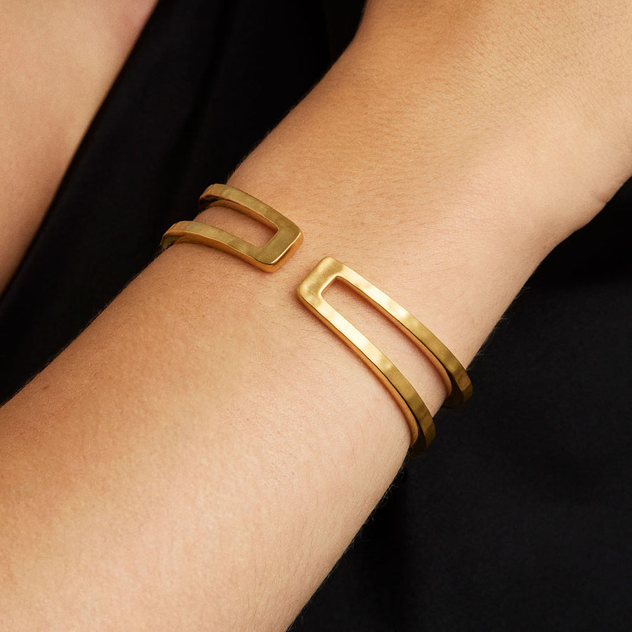 Mara Hinged Cuff