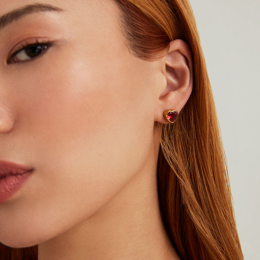 Signature Midi Heart Studs