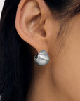 Serra Huggie Hoops