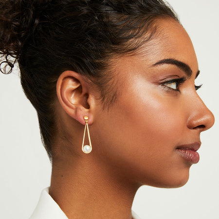 files/Earrings_91ae5851-ad3c-4ffa-8417-318db4bda62e.jpg