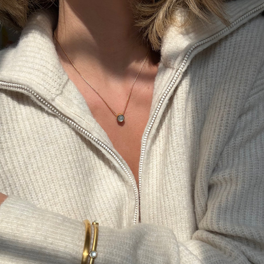 Signature Midi Knockout Pendant